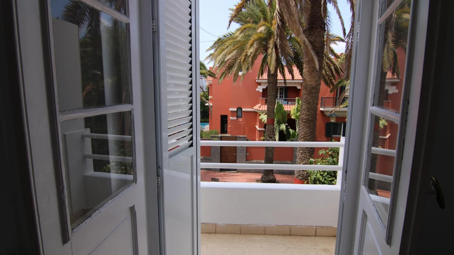Gasthof Nomad Villa Santa Fe Las Palmas / Gran Canaria Spanien